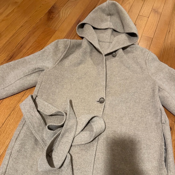 Uniqlo Wool Blend Coat - Picture 2 of 5